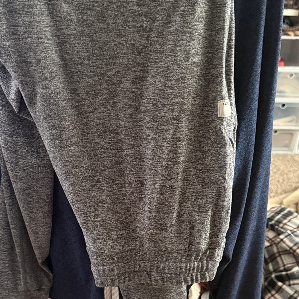 Vuori Dreamknit Jogger & Hoodie Set - Picture 4 of 6